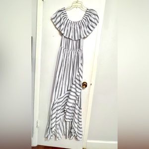 Express Ruffle Layered Cold Shoulder Off Shoulder Dress White Dark Grey sz S